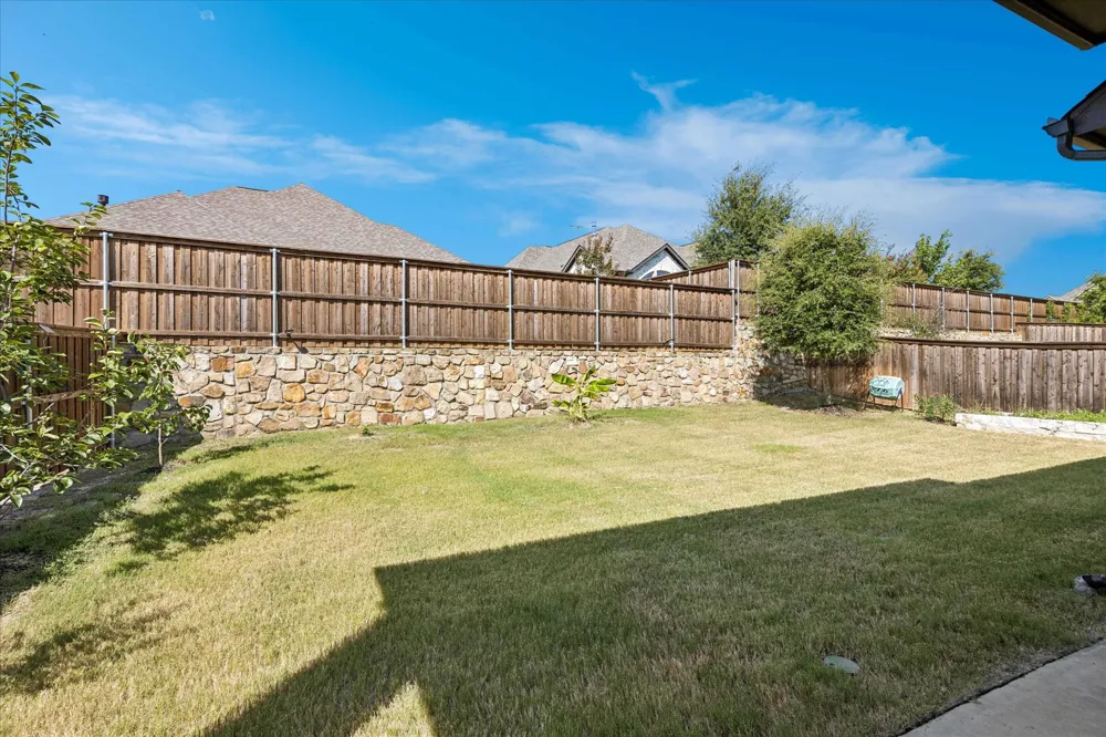 5708 Lake Jackson Drive Fort Worth, TX 76126