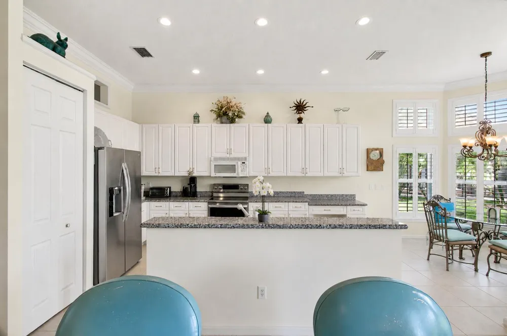7315 Twin Falls Drive Boynton Beach, FL 33437