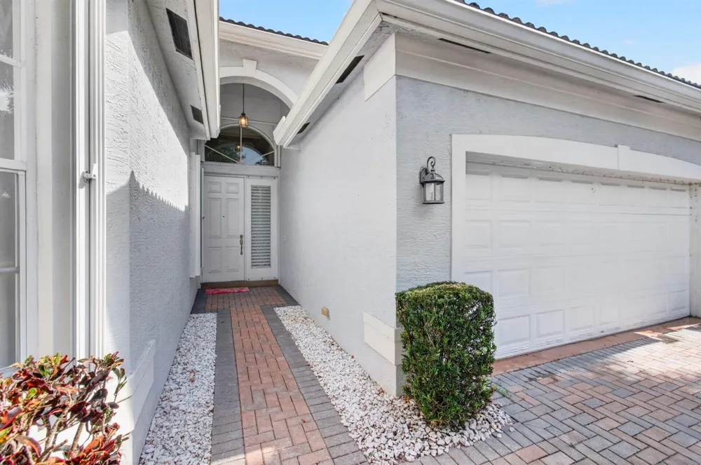 7315 Twin Falls Drive Boynton Beach, FL 33437