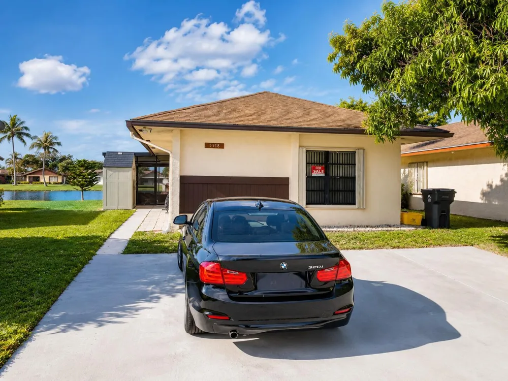 5318 Garden Hills Circle West Palm Beach, FL 33415
