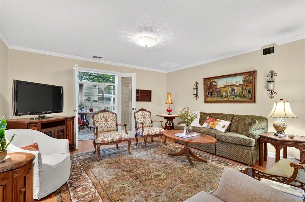 250 CAROLINA AVENUE #205 Winter Park, FL 32789