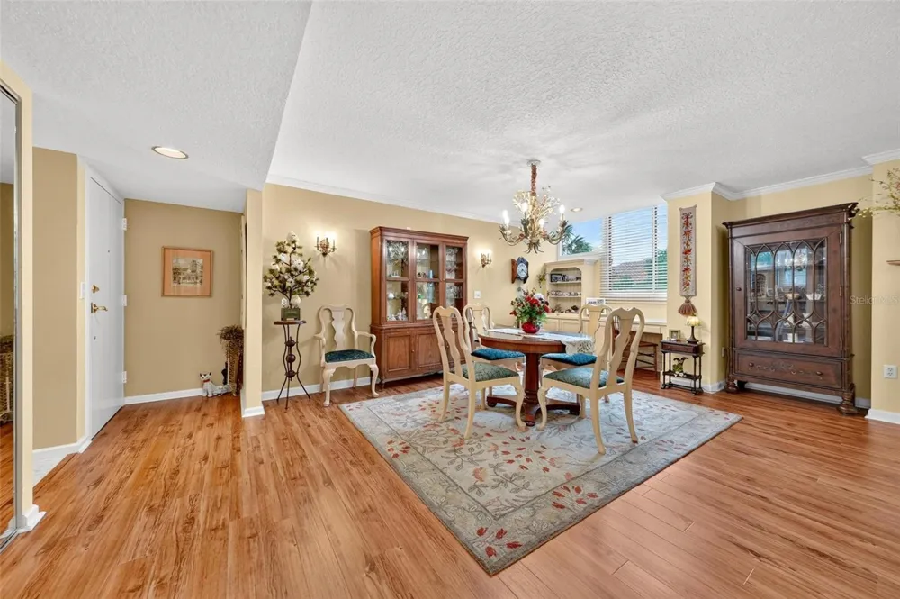 250 CAROLINA AVENUE #205 Winter Park, FL 32789