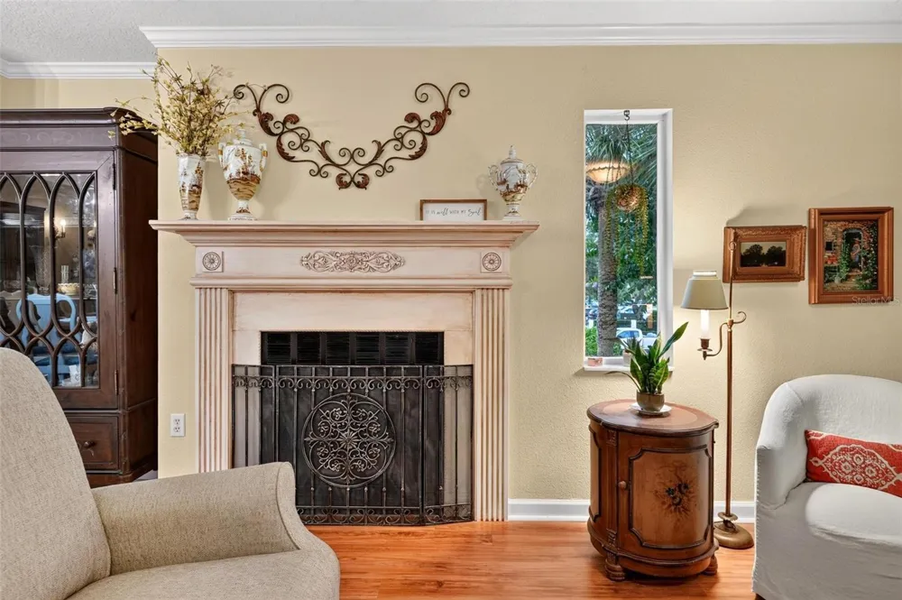 250 CAROLINA AVENUE #205 Winter Park, FL 32789