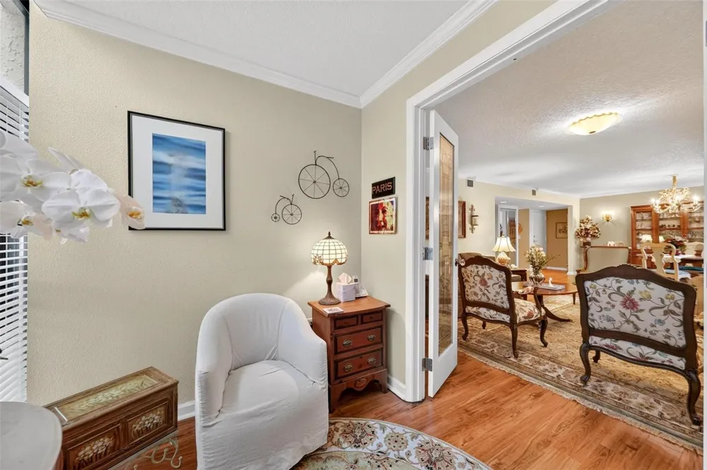 250 CAROLINA AVENUE #205 Winter Park, FL 32789
