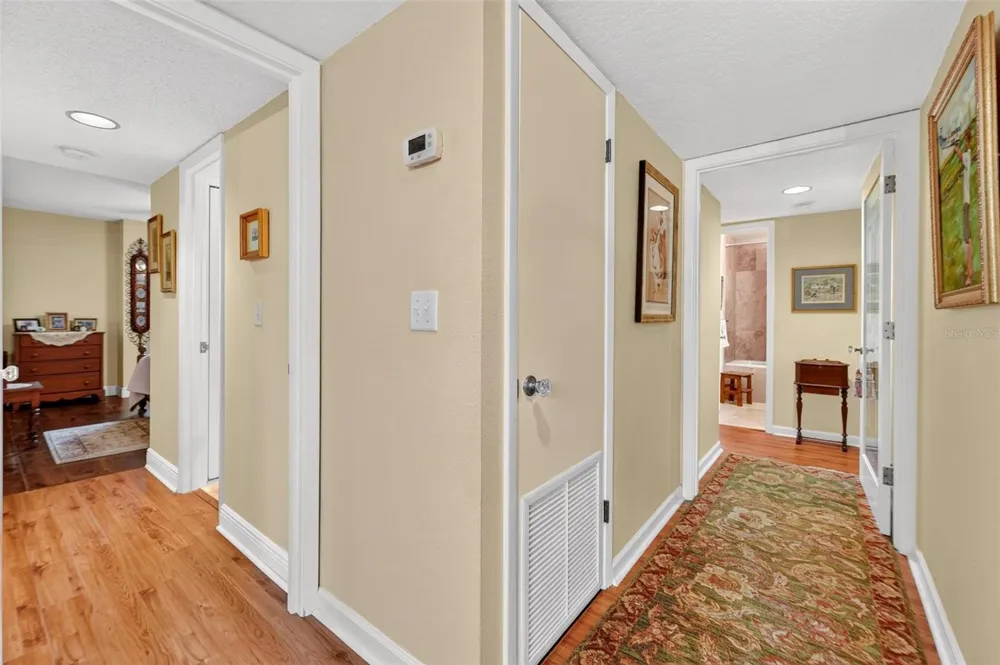 250 CAROLINA AVENUE #205 Winter Park, FL 32789