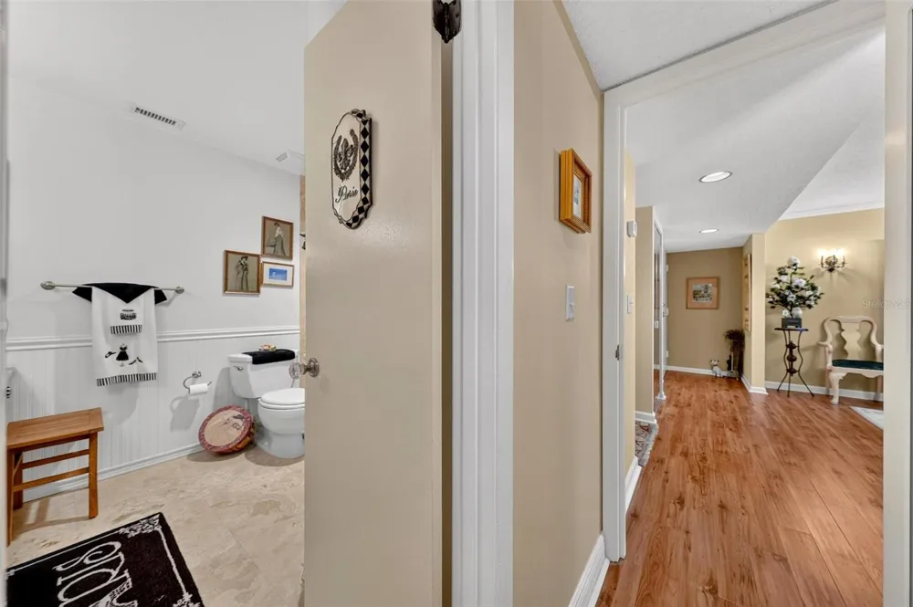250 CAROLINA AVENUE #205 Winter Park, FL 32789