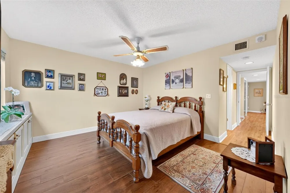 250 CAROLINA AVENUE #205 Winter Park, FL 32789