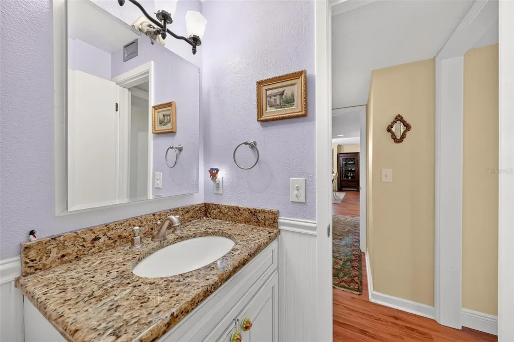 250 CAROLINA AVENUE #205 Winter Park, FL 32789