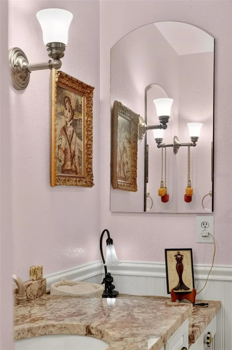 250 CAROLINA AVENUE #205 Winter Park, FL 32789