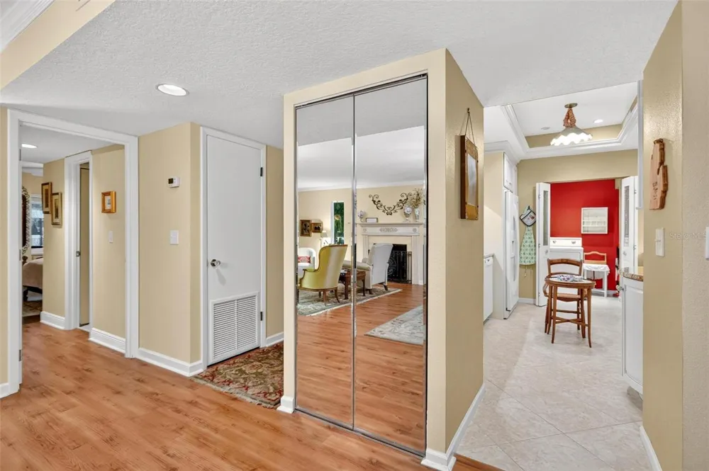 250 CAROLINA AVENUE #205 Winter Park, FL 32789