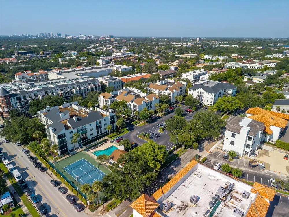 250 CAROLINA AVENUE #205 Winter Park, FL 32789