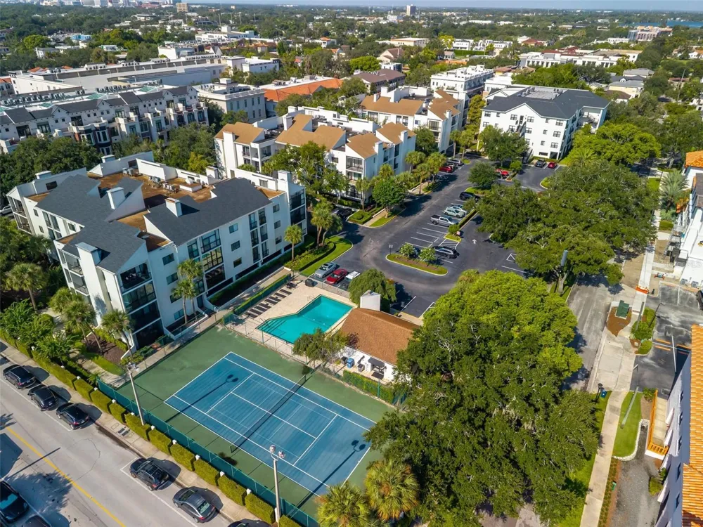 250 CAROLINA AVENUE #205 Winter Park, FL 32789
