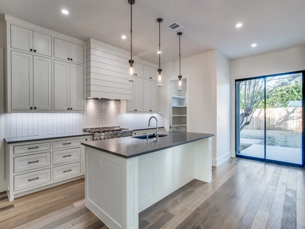 14720 Cherry Hills Drive Farmers Branch, TX 75234