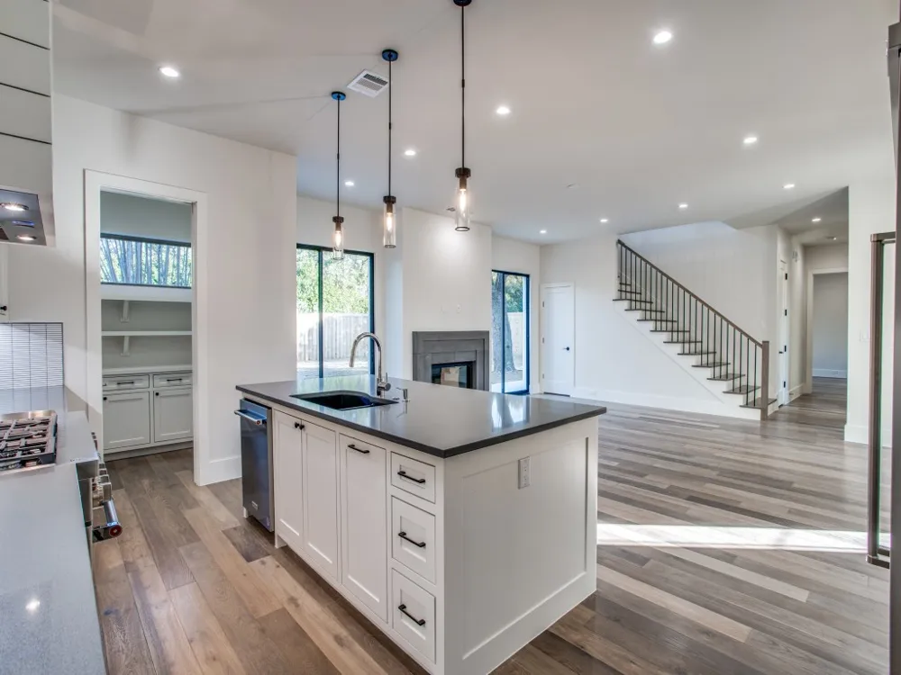 14720 Cherry Hills Drive Farmers Branch, TX 75234