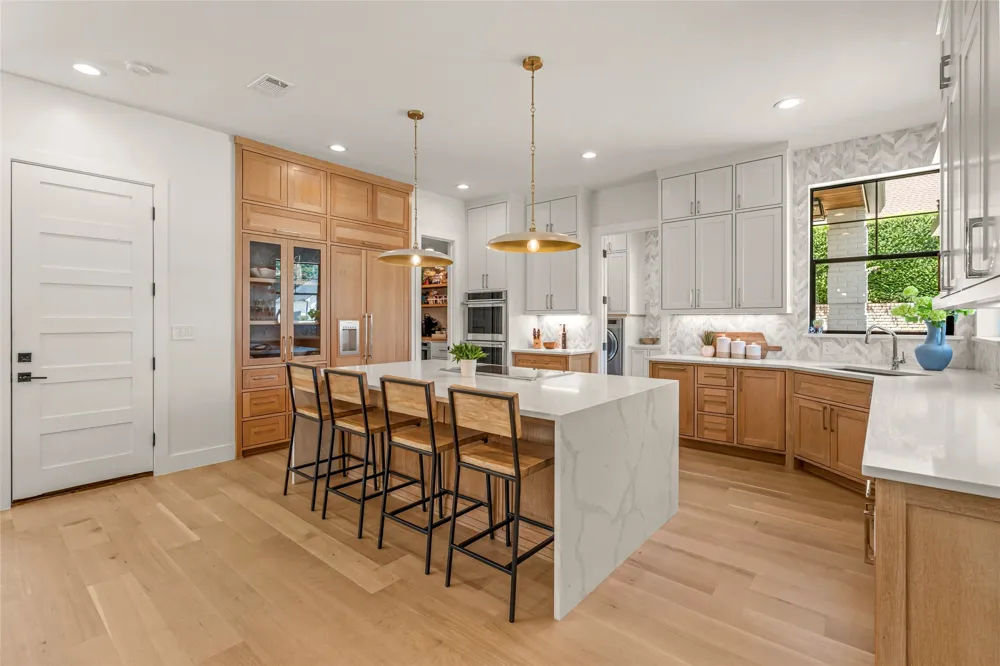 702 Shadow Glen Drive Southlake, TX 76092