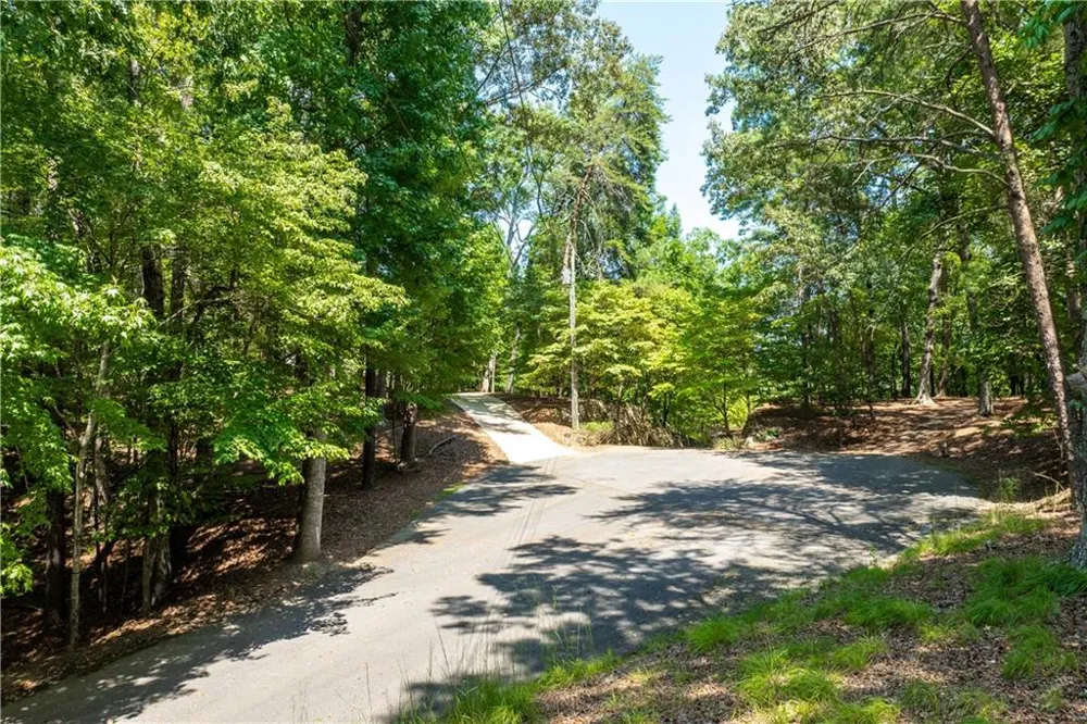 105 Pueblo Court Waleska, GA 30183