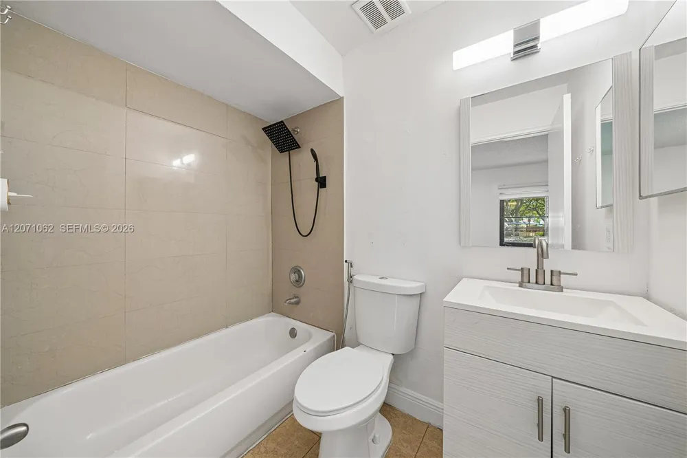 5302 SW 138th Pl Miami, FL 33175