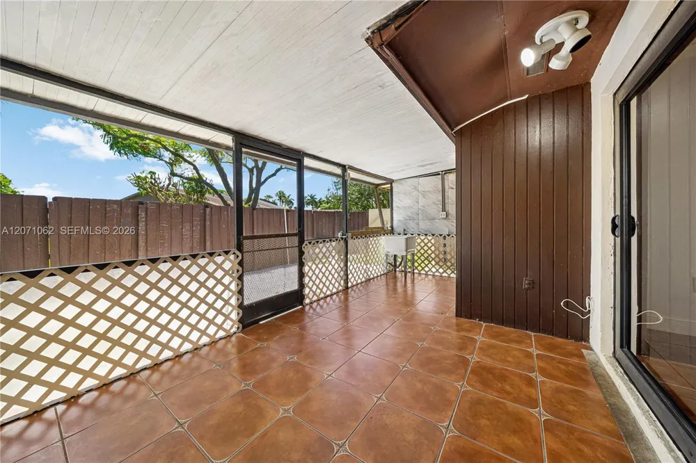 5302 SW 138th Pl Miami, FL 33175
