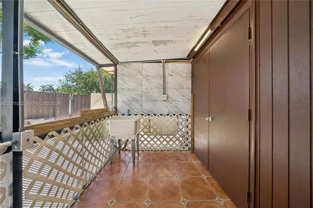 5302 SW 138th Pl Miami, FL 33175