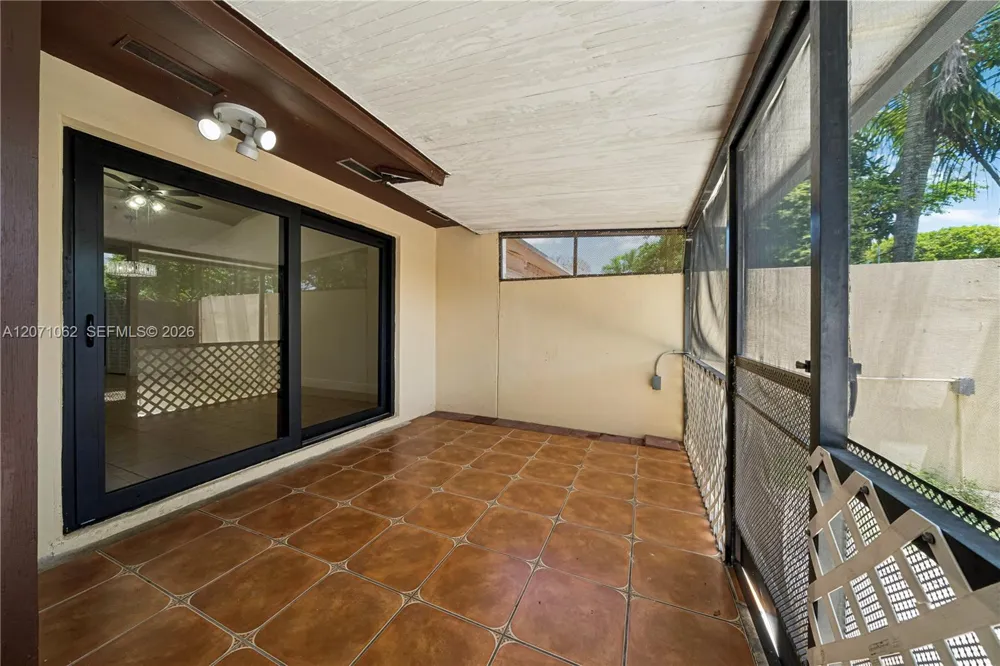 5302 SW 138th Pl Miami, FL 33175