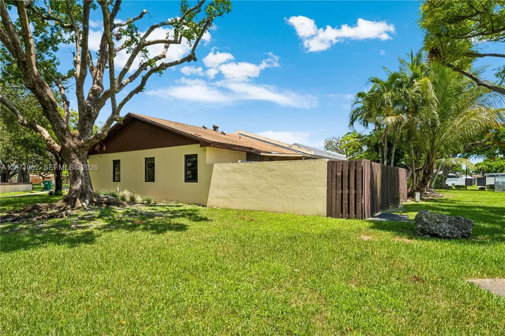 5302 SW 138th Pl Miami, FL 33175