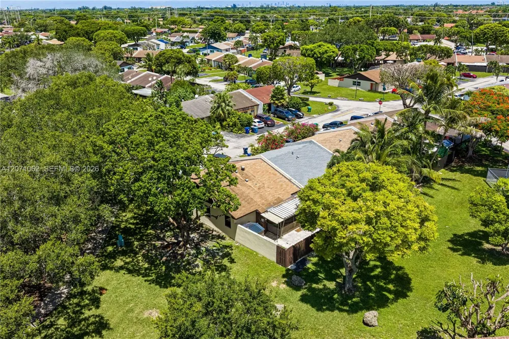 5302 SW 138th Pl Miami, FL 33175
