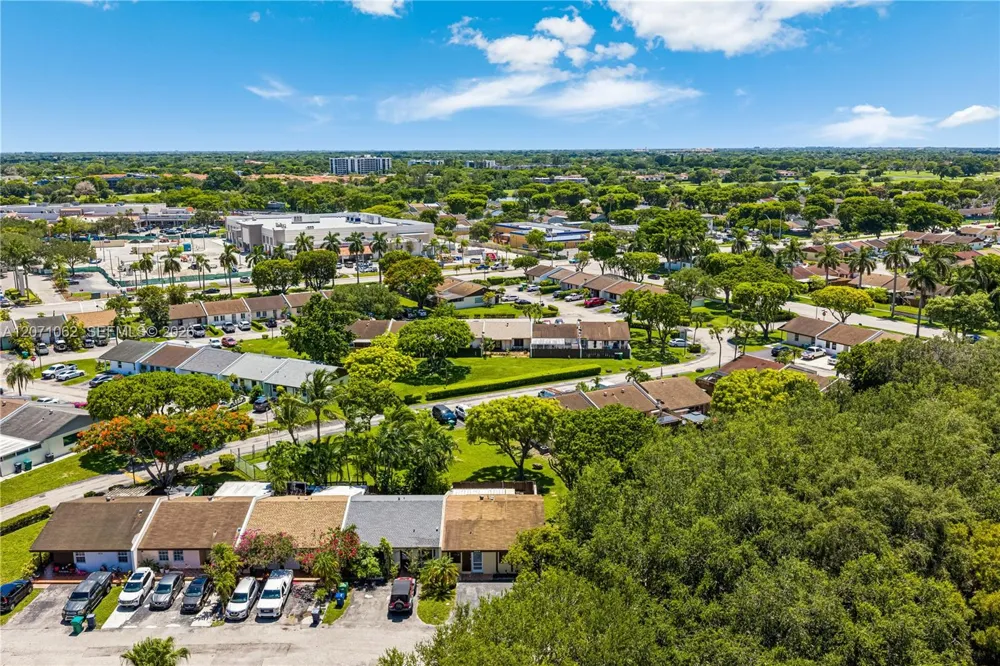 5302 SW 138th Pl Miami, FL 33175