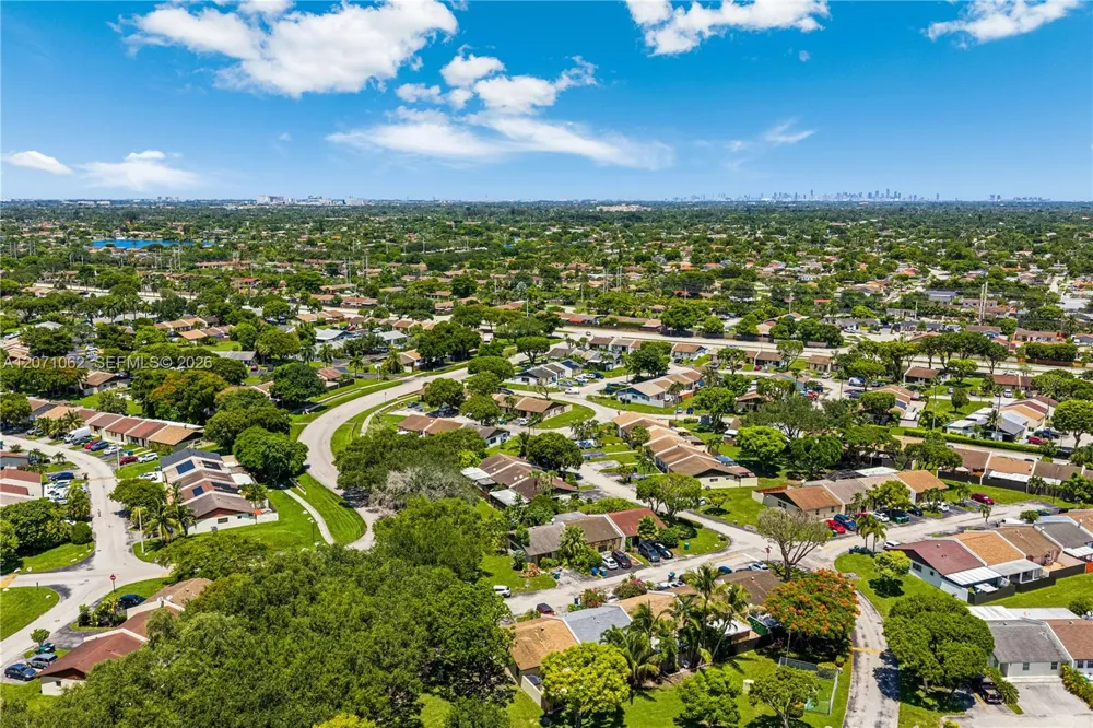5302 SW 138th Pl Miami, FL 33175