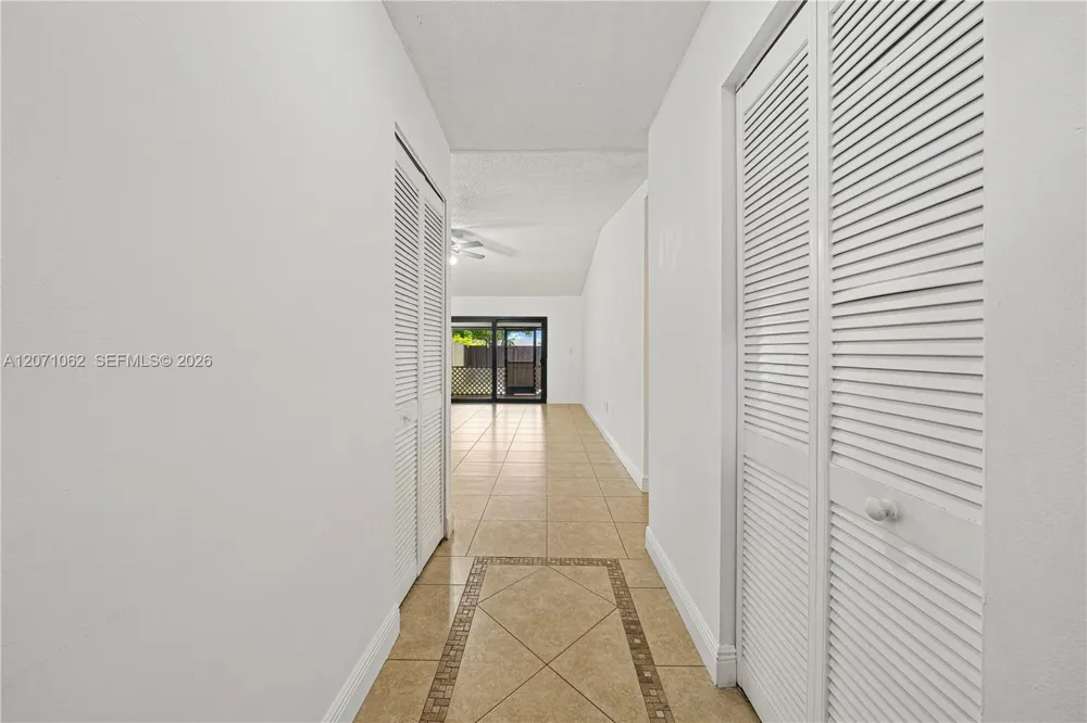 5302 SW 138th Pl Miami, FL 33175