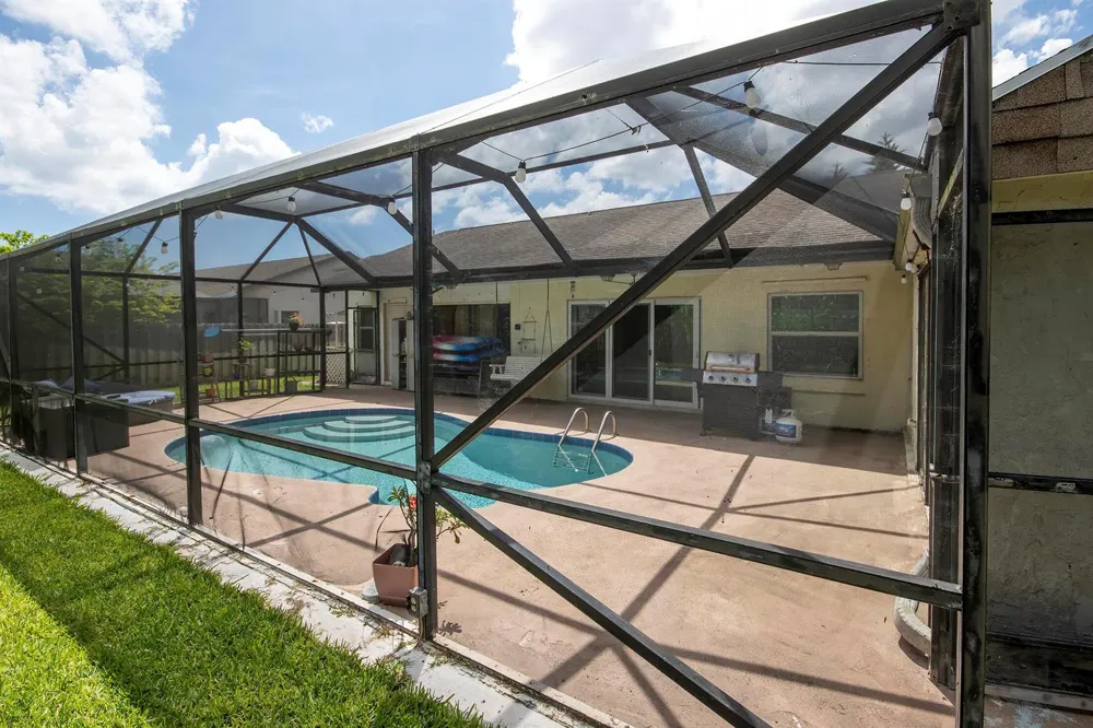 35 CEDAR CIRCLE Boynton Beach, FL 33436