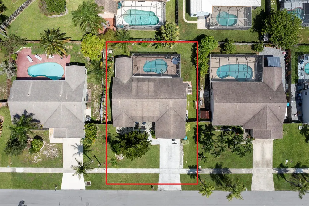 35 CEDAR CIRCLE Boynton Beach, FL 33436