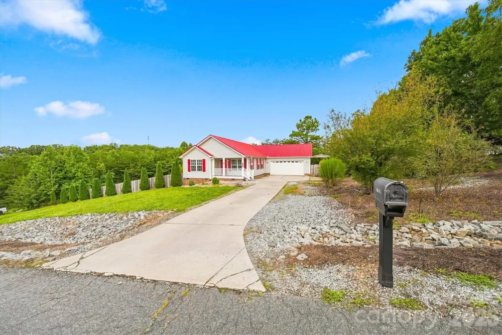 4262 Quarry Drive Morganton, NC 28655