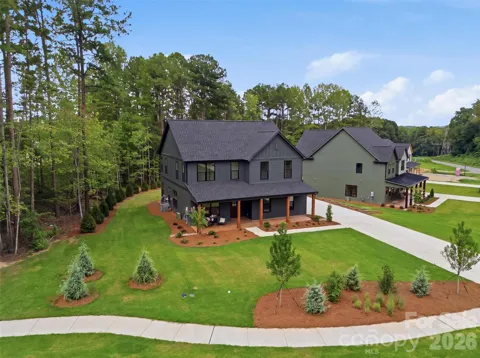 135 Parkdale Drive