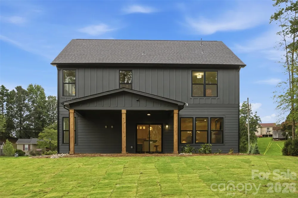 135 Parkdale Drive Belmont, NC 28012