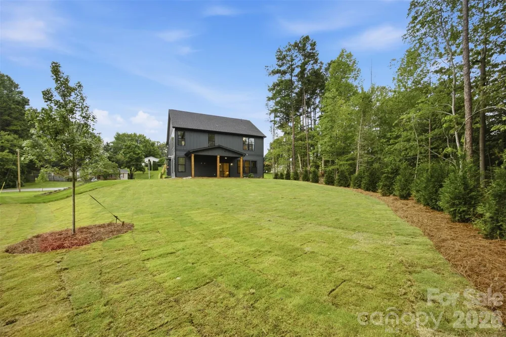 135 Parkdale Drive Belmont, NC 28012