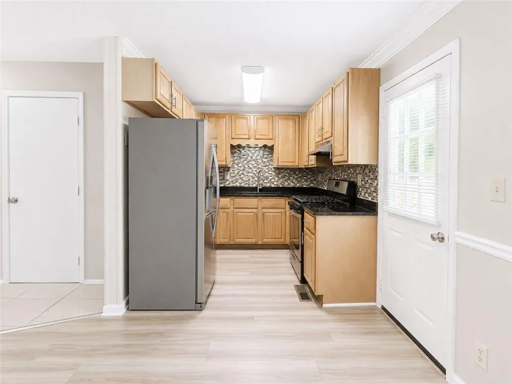 3065 Destin Circle Snellville, GA 30078