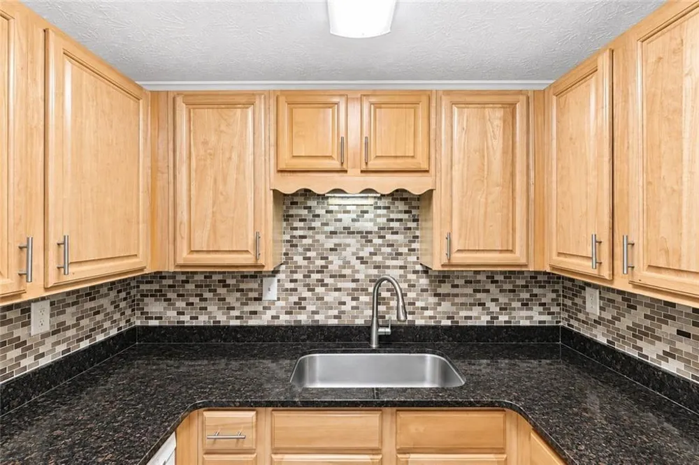 3065 Destin Circle Snellville, GA 30078