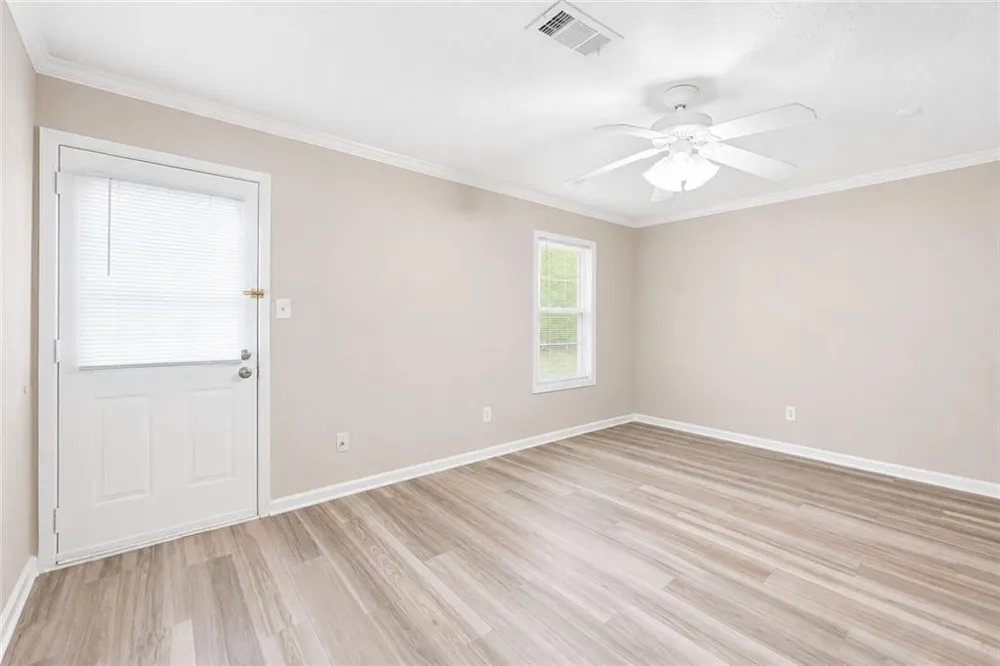 3065 Destin Circle Snellville, GA 30078