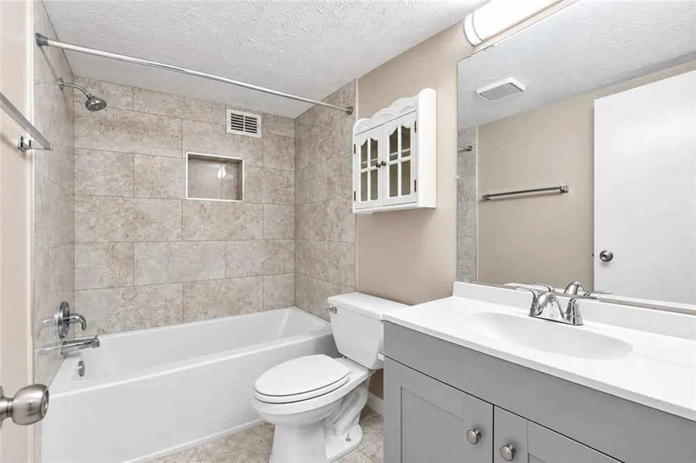 3065 Destin Circle Snellville, GA 30078