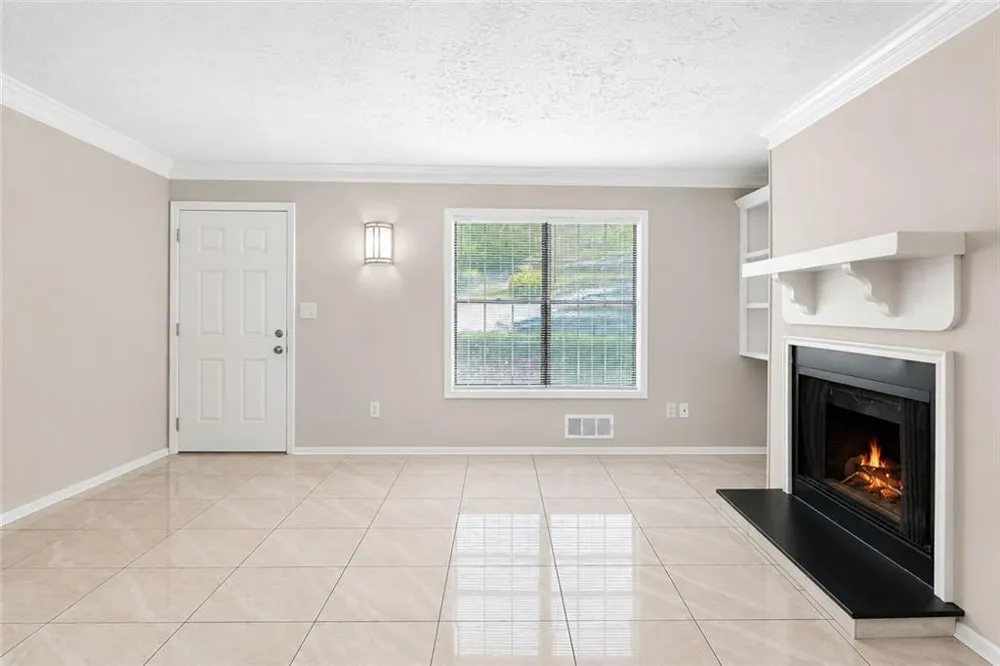 3065 Destin Circle Snellville, GA 30078