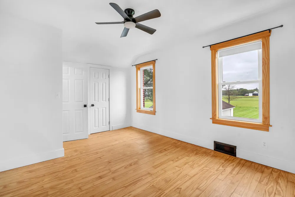 502 S 250 W Valparaiso, IN 46385