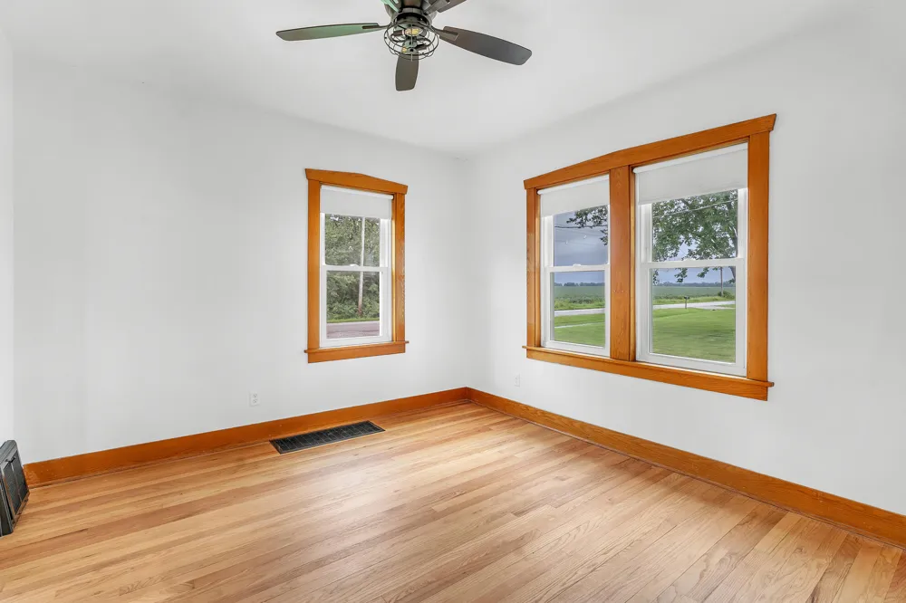 502 S 250 W Valparaiso, IN 46385