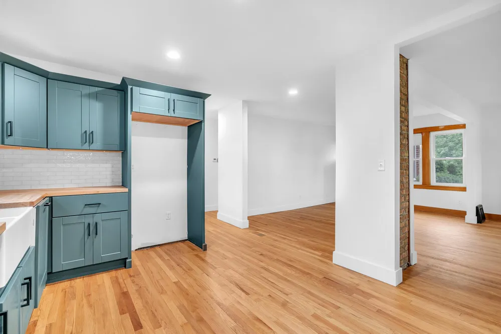 502 S 250 W Valparaiso, IN 46385