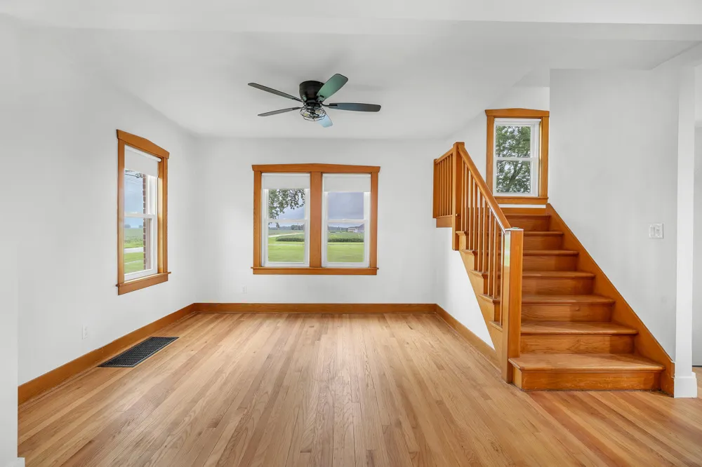 502 S 250 W Valparaiso, IN 46385