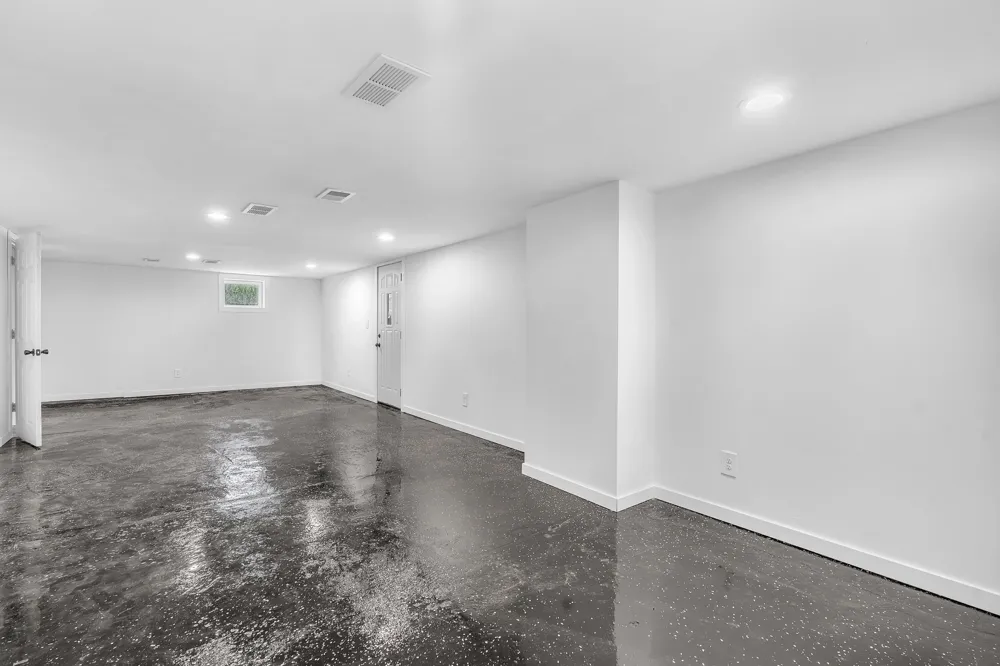 502 S 250 W Valparaiso, IN 46385