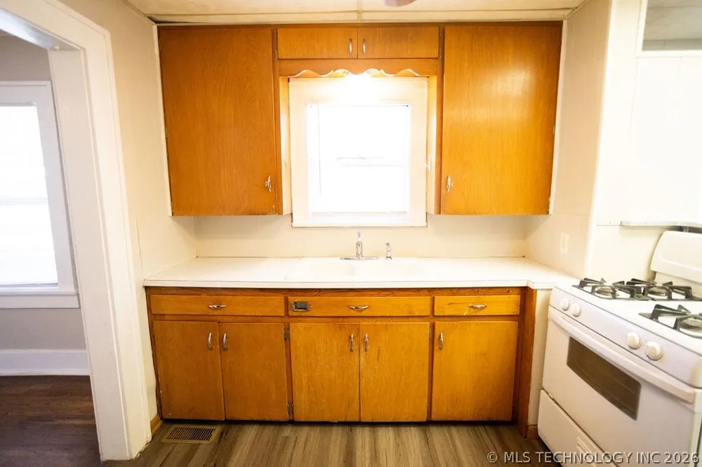 1147 S Florence Avenue Tulsa, OK 74104
