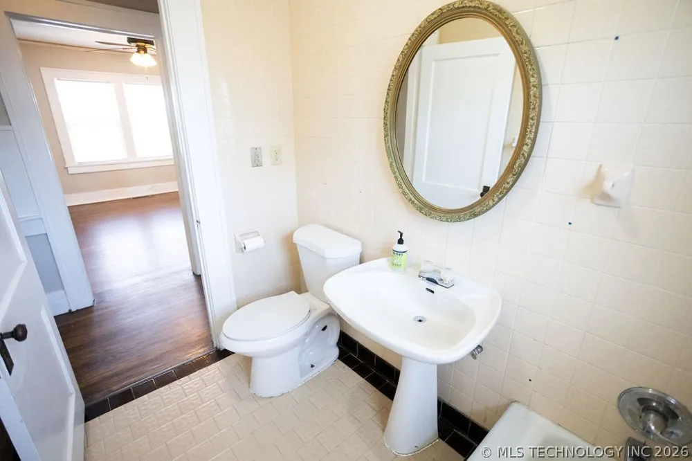 1147 S Florence Avenue Tulsa, OK 74104