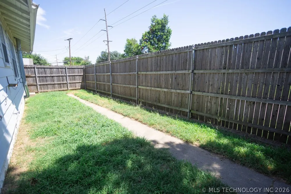 1147 S Florence Avenue Tulsa, OK 74104