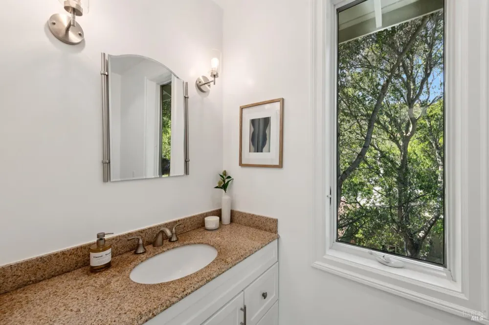 115 Piper Lane Fairfax, CA 94930