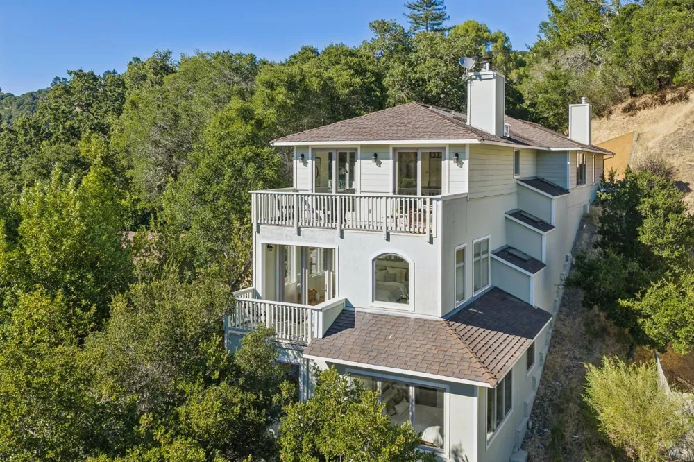 115 Piper Lane Fairfax, CA 94930